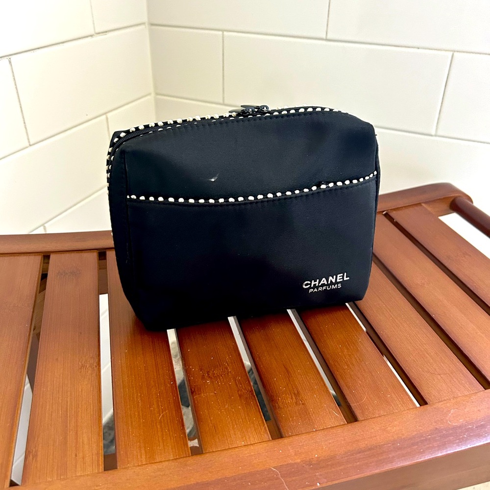 CHANEL Parfums Bag Vintage.